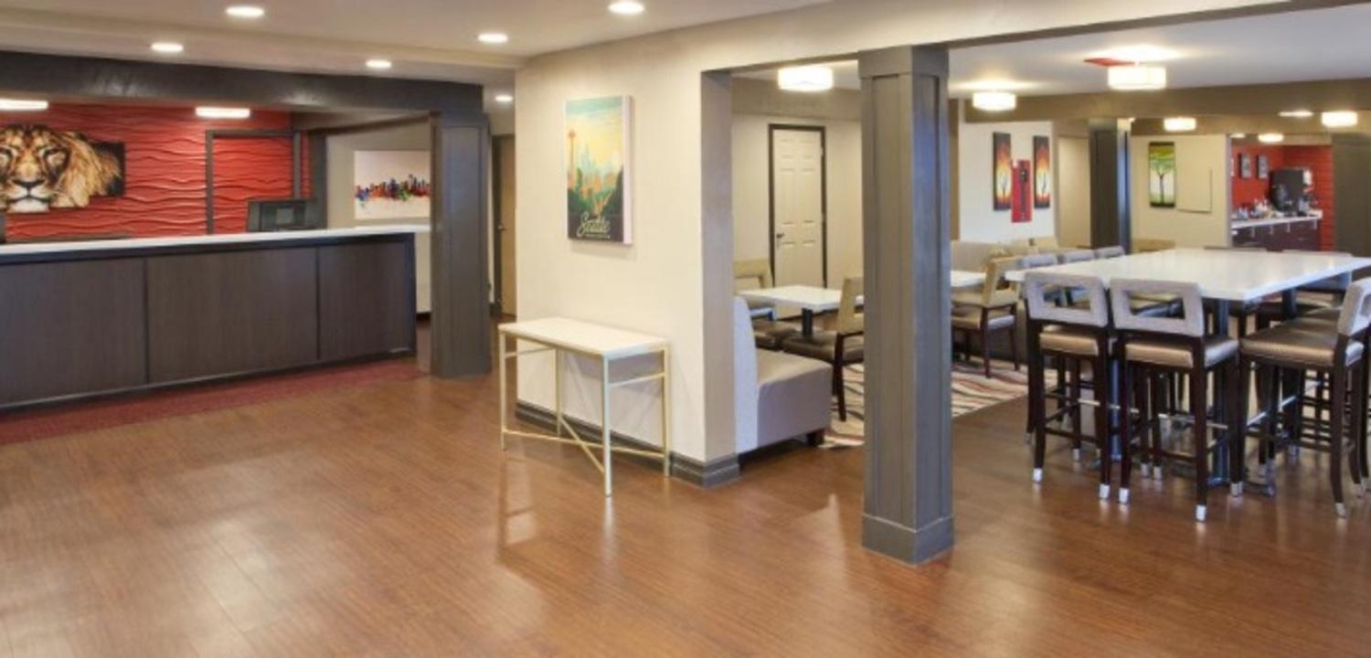 Red Lion Inn And Suites Federal Way Eksteriør bilde