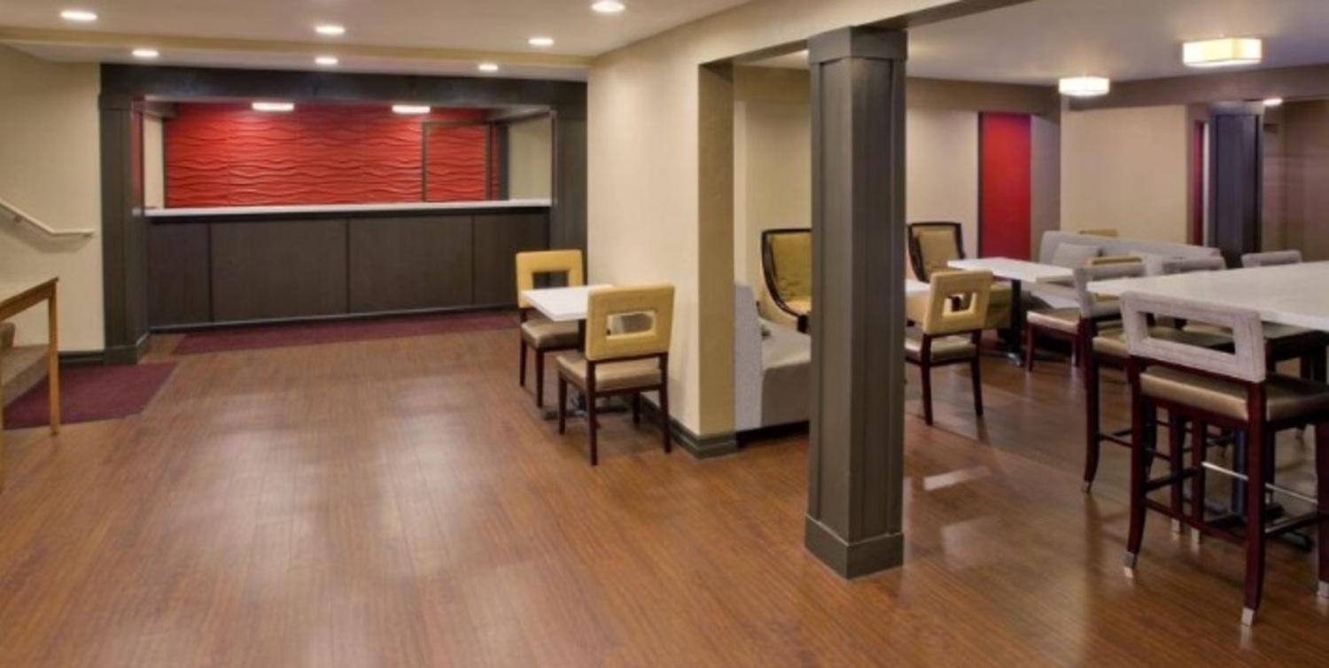 Red Lion Inn And Suites Federal Way Eksteriør bilde