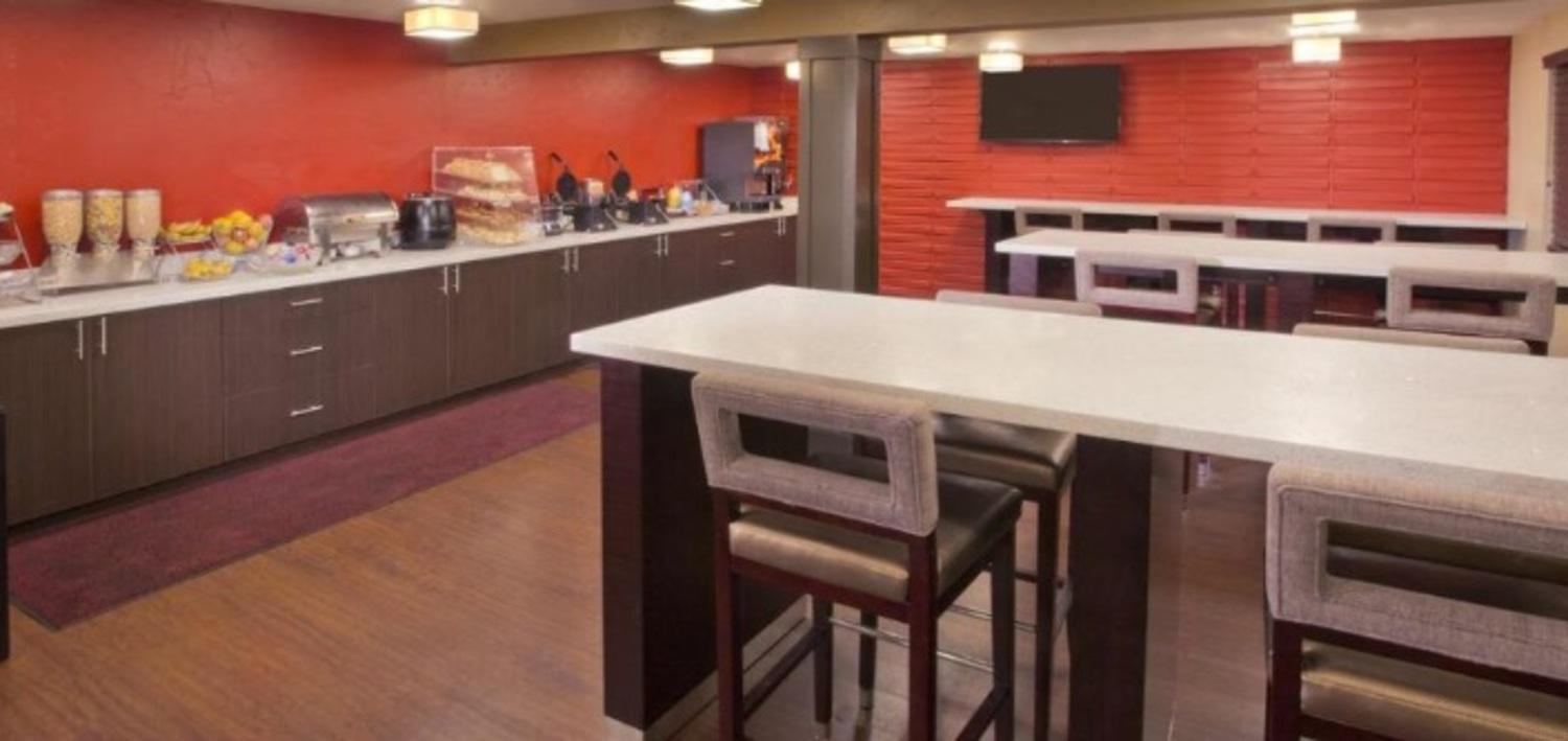Red Lion Inn And Suites Federal Way Eksteriør bilde