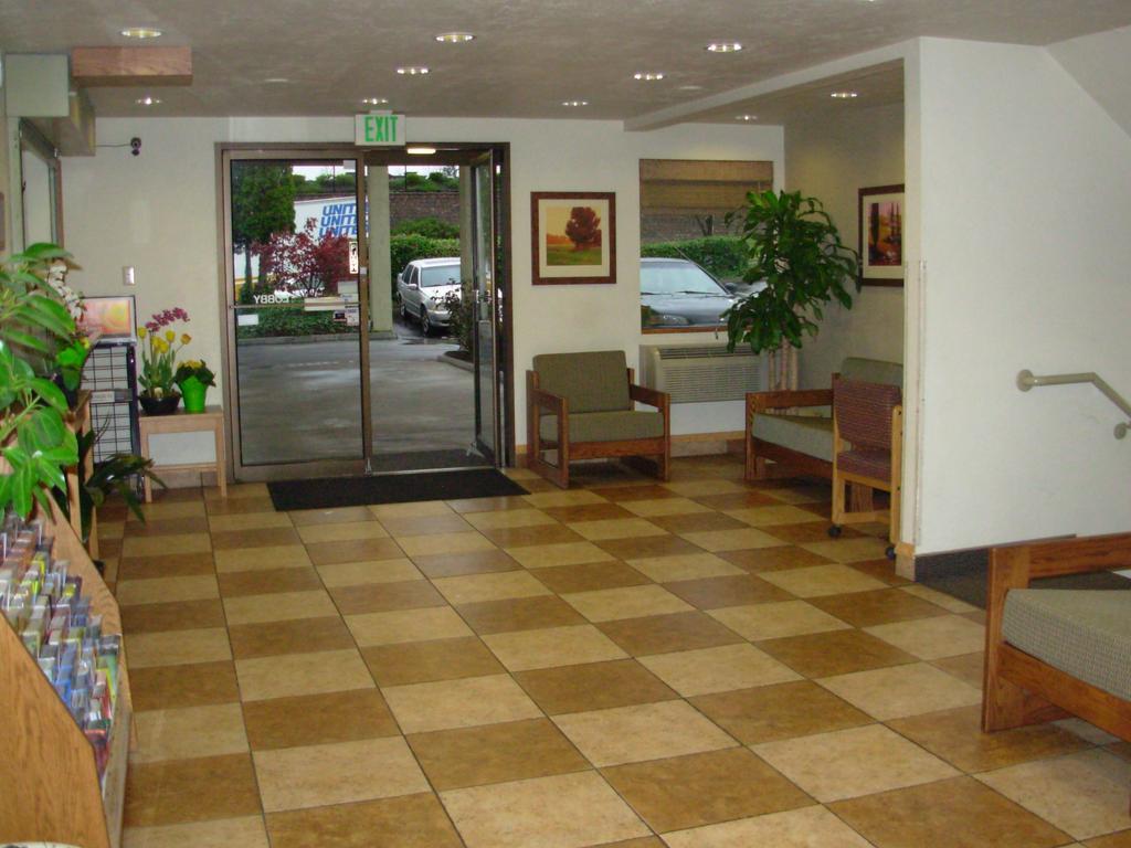 Red Lion Inn And Suites Federal Way Eksteriør bilde