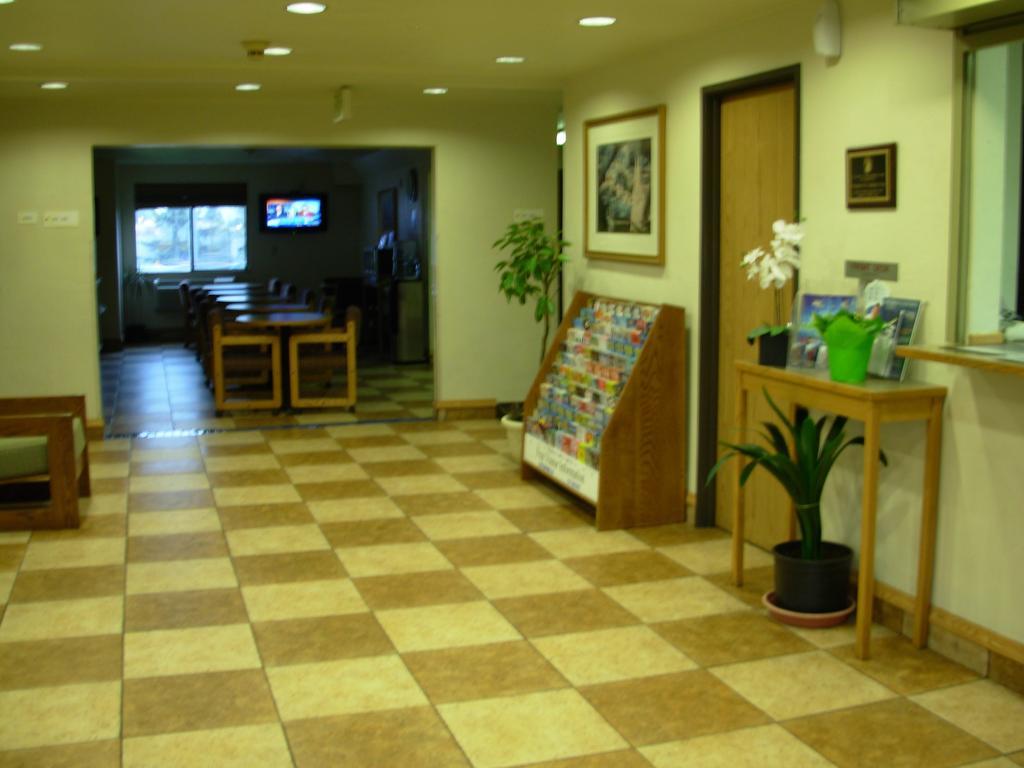 Red Lion Inn And Suites Federal Way Eksteriør bilde
